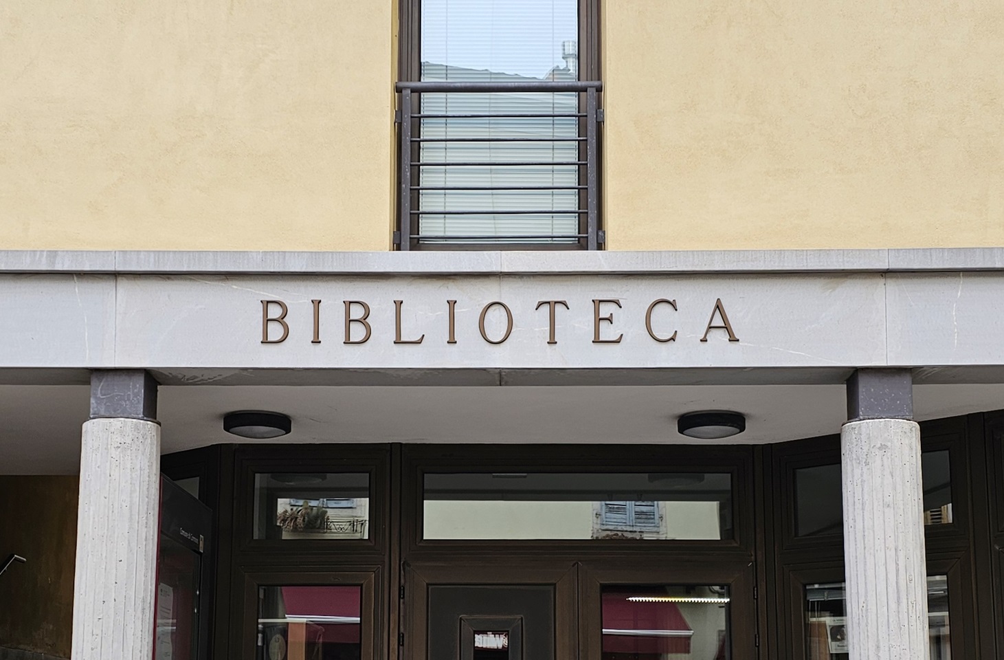 La Biblioteca Comunale di Cormons - ingresso